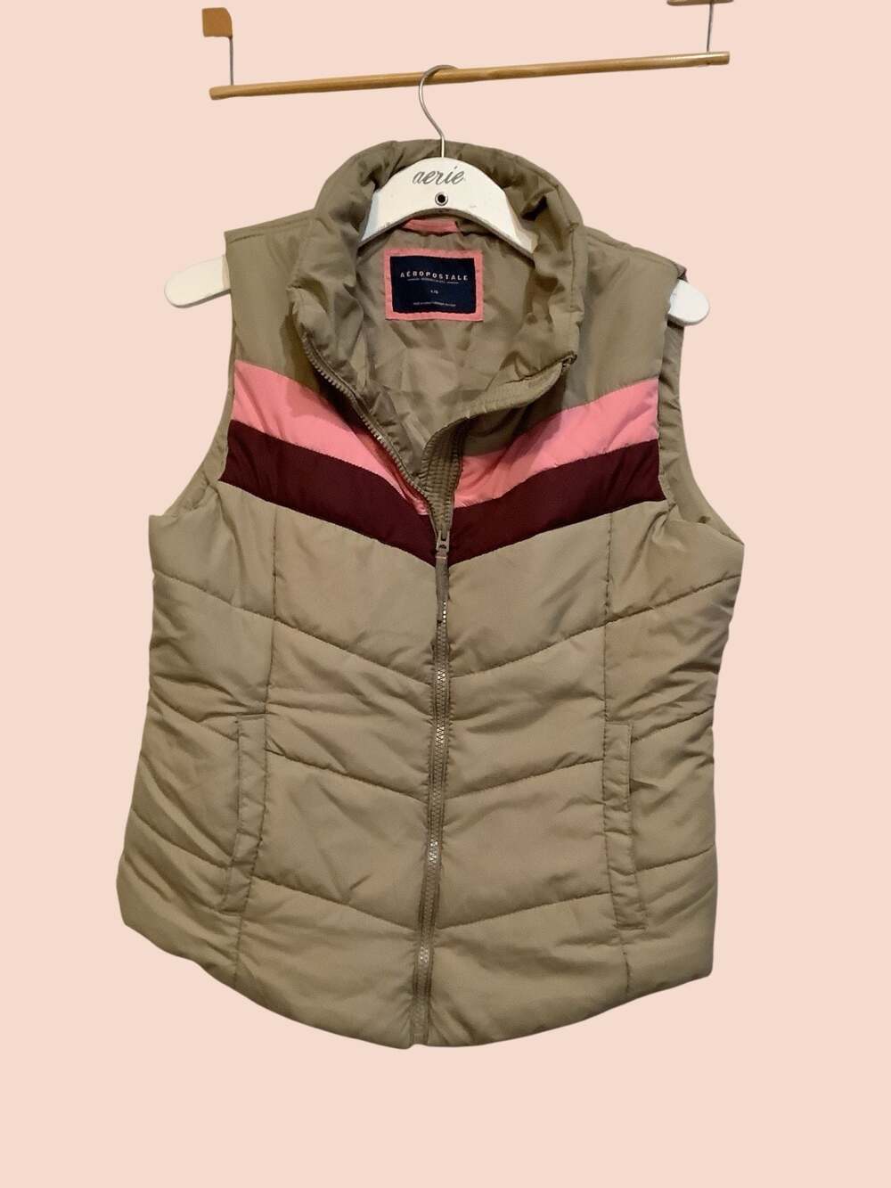 Aeropostale Puffer Vest Tan with Pink Stripe, Size Large - Quilted Chevron